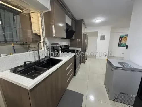 Agp Apartamento En Venta En San Bernardino, Cerca De Todo 26-12579