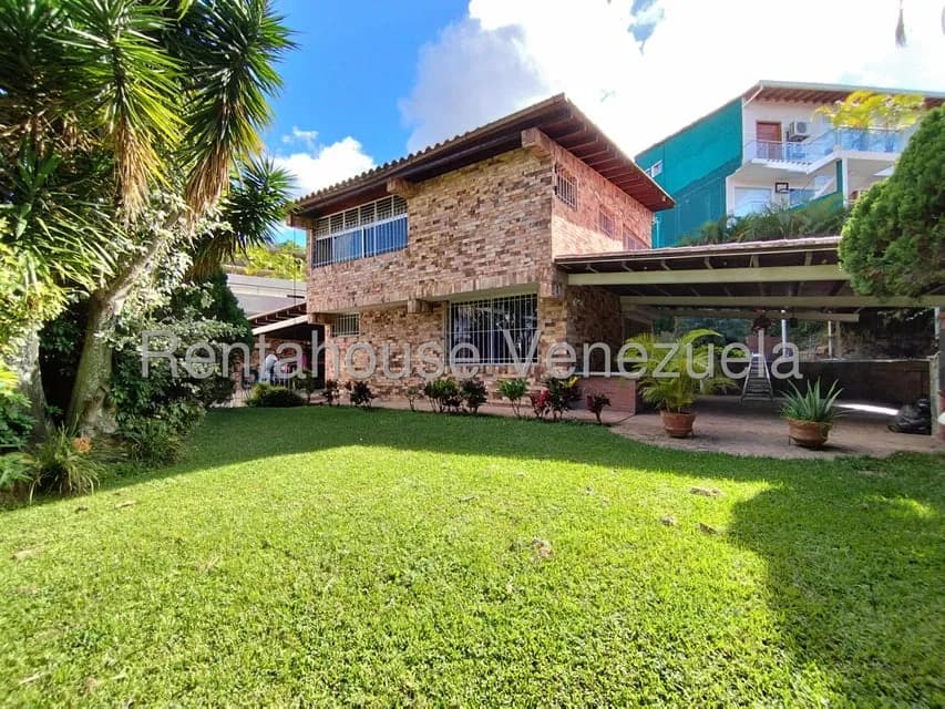 Casa en venta - $445k