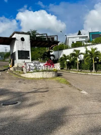 Terreno en venta en Pirineos 2, San Cristóbal, Táchira, VEN - $70k