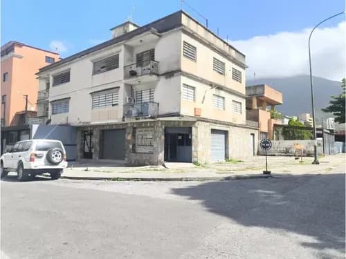 Alquilo Oficina 120m2 Campo Claro 6495