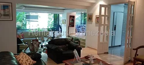 Apartamento En Venta En La Castellana, Caracas 26-8578 Yf