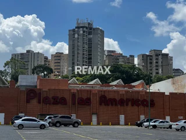 Excelente oportunidad de inversión. Venta de locale comercial en Centro Comercial Plaza Las Américas 1ra etapa.