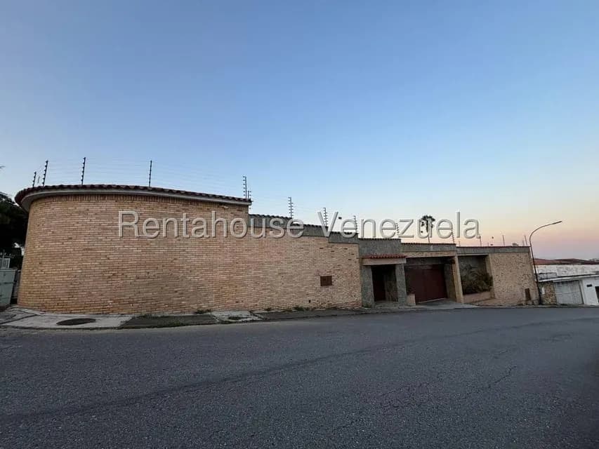 Casa en alquiler - $12k