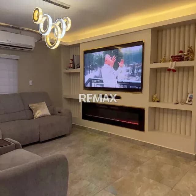 ALQUILER DE HERMOSA Y MODERNA CASA