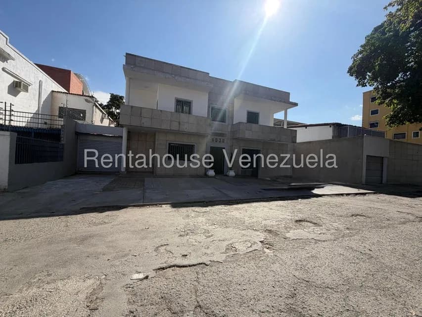 Comercial (Local Comercial) en Alquiler en Santa Monica, Distrito Metropolitano