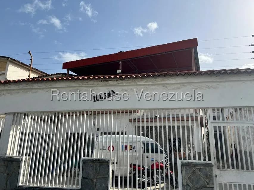 Comercial (Local Comercial) en Alquiler en Los Rosales, Distrito Metropolitano