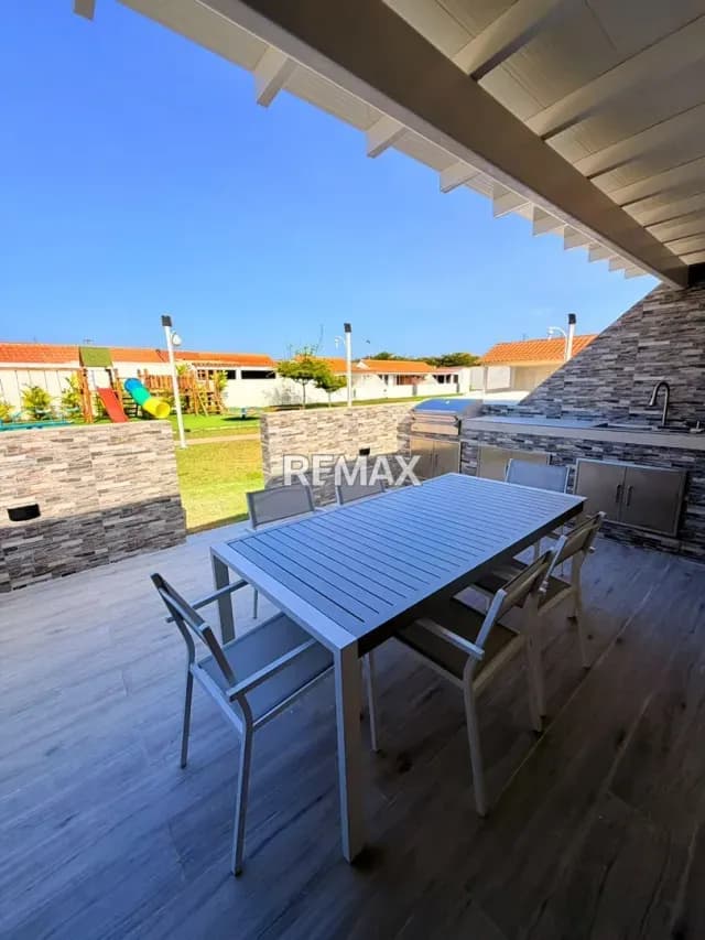 EN VENTA CASA MODERNA COMPLETAMENTE REMODELADA EN CONJUNTO RESIDENCIAL PESCADORES III