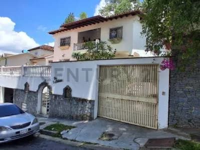 Casa en La Tahona EN VENTA Para Remodelar