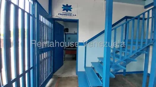 Gabriela Irastorza Alquila Local Comercial En Barquisimeto Zona Este Posee 180m2 2 Pisos Area De Oficinas Baños Y Deposito Contactame Cod 26 3696.