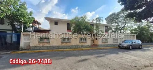 Casa En Venta En Colinas De Santa Mónica. Código. 26-7488