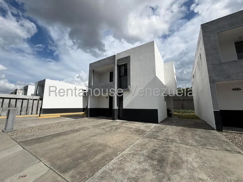 Casa (Duplex) en Venta en Araure, Portuguesa