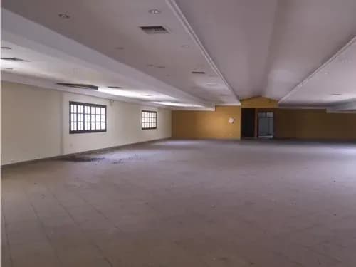 En Alquiler Local Comercial En Mañongo De 4700 M2. Tcl 556100