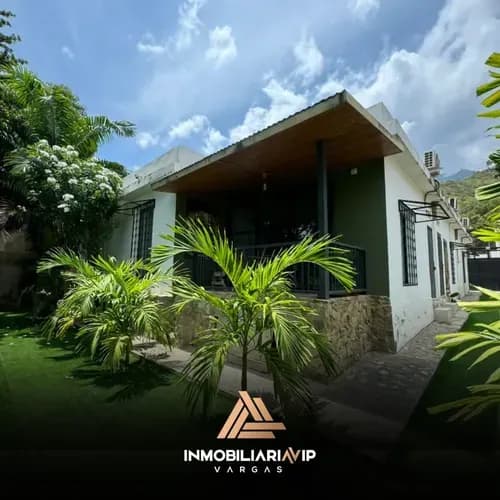 Ref 012 - 685 Te Ofrecemos Casa En Venta Con Excelente Ubicación Ubicado En Macuto - Estado La Guaira.