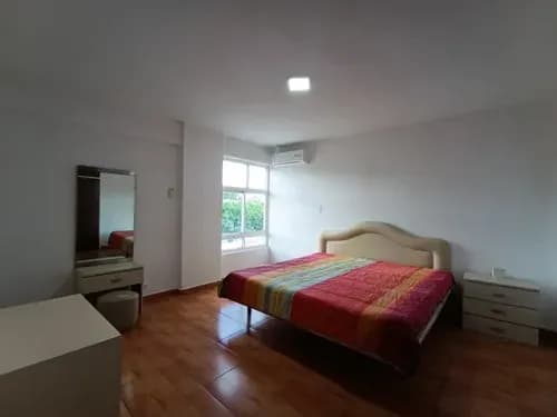 Amplio Apartamento 200m2 En Residencias San Miguel En La Av. Bolivar, Cerca De La Redoma De Guaparo. A1. Solo Clientes