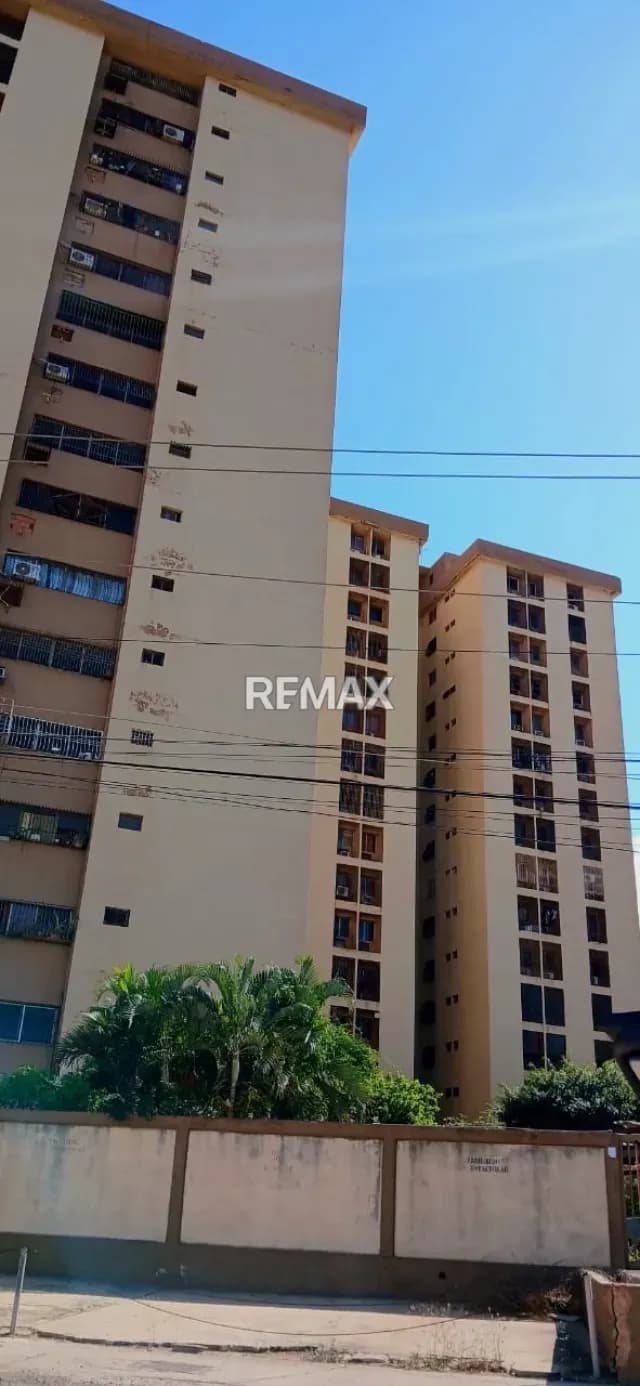 APARTAMENTO EN VENTA EN C. RESIDENCIAL SAN JOSE ZONA CENTRICA MARACAIBO