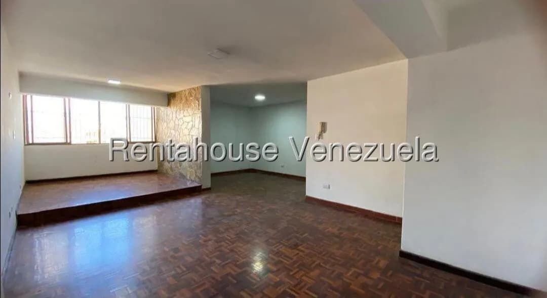 Apartamento (1 Nivel) en Venta en Zona Este, Lara