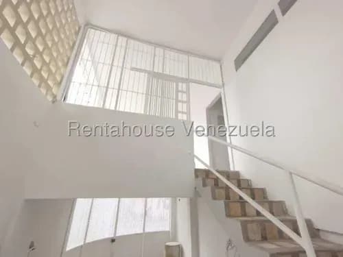 Milagros Inmuebles Oficina Alquiler Barquisimeto Lara Zona Este Fundalara Economica Comercial Economico Código Inmobiliaria Rent-a-house 26-1881