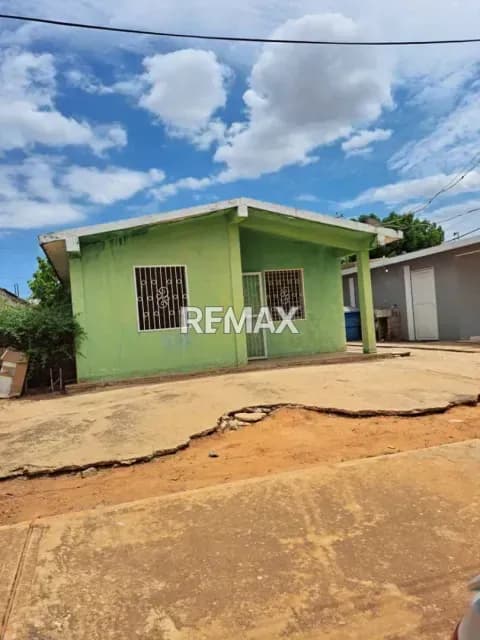 VENTA DE CASA DESARROLLO HABITACIONAL VILLA SUR
