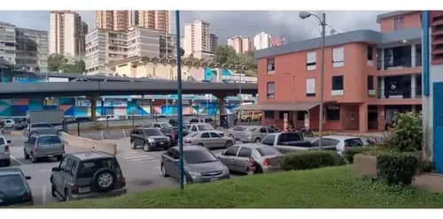 Se Alquila Local San Antonio De Los Altos Cc Los Castores.