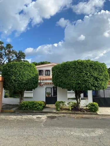 Marisela Correa Vende Casa En Urb. Trigal Norte, Valencia