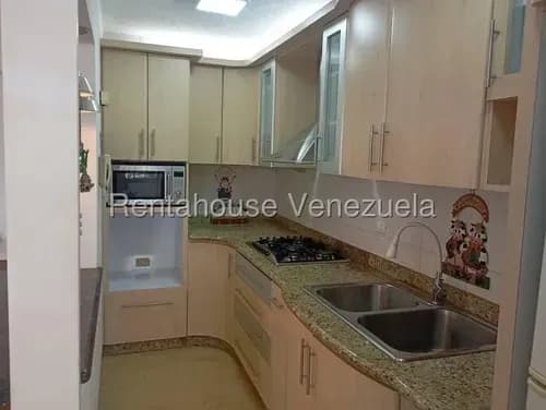 Muy Bien Ubicado Apartamento En Venta Quinta Crespo 26-17393 Jca