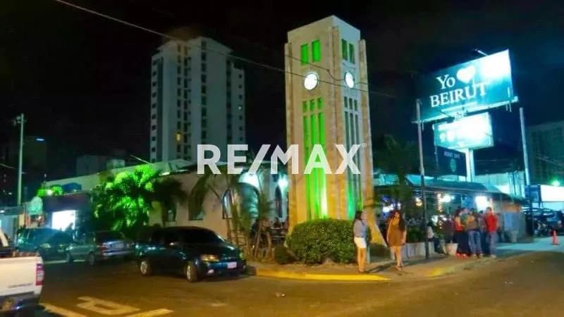 LOCAL COMERCIAL PARA RESTAURANTE, CAFÉ, CERVECERÍA, SALA DE JUEGOS ANTIGUO CAFE BEIRUT