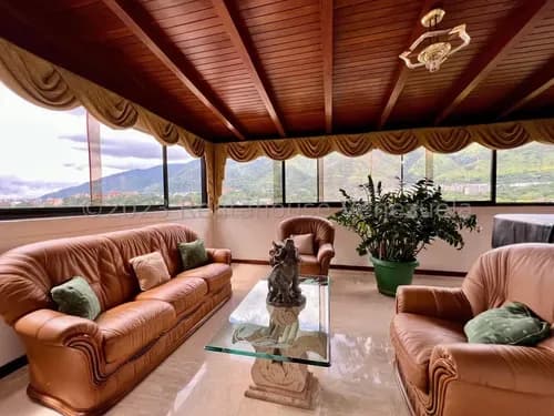 Cv Apartamento En Venta En Los Chorros Yf 24-8020
