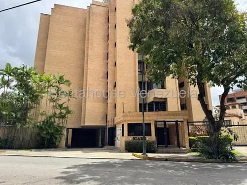 Cv Apartamento En Venta En Campo Alegre Yf 26-8005