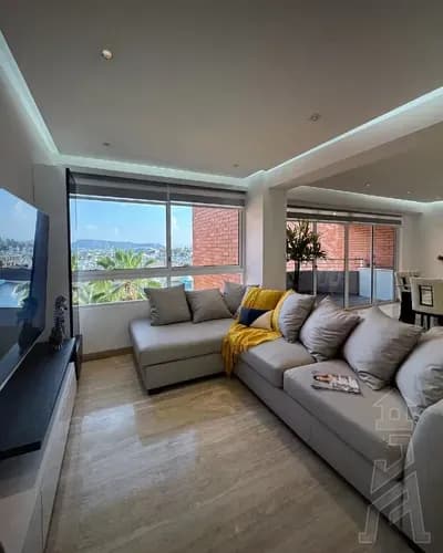 Te Presentamos Este Espectacular Apartamento En Venta Totalmente Remodelado, Situado En El Conjunto Residencial Francisqui, Vista Insuperable Al Mar Y A Los Canales Navegables.