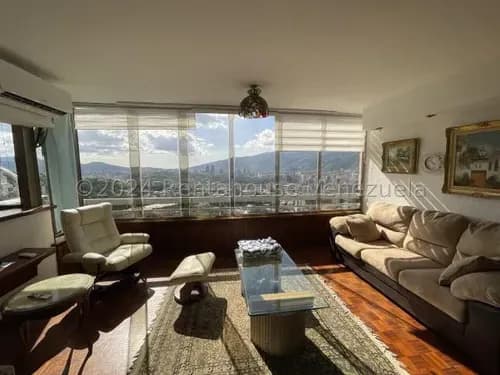Sb Bello Y Amplio Ph El Cual Cuenta Con Una Vista Inigualable De Toda Caracas, Ubicado En Colinas De Bello Monte, 360mt2