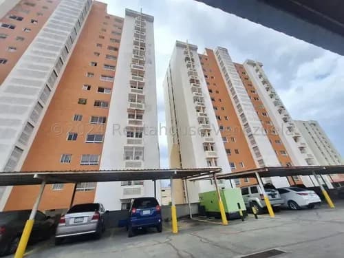 Apartamentos En Venta En El Este De Barquisimeto Con Planta Eléctrica Y Piscina #26-15951 Nd
