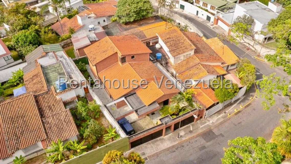 Casa (Multipes Niveles) en Alquiler en Altamira, Distrito Metropolitano