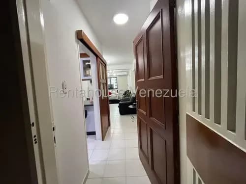 Apartamento En Venta Piso Bajo En Las Chimeneas Valencia Carabobo Mls #26-19220 LG Solo Clientes