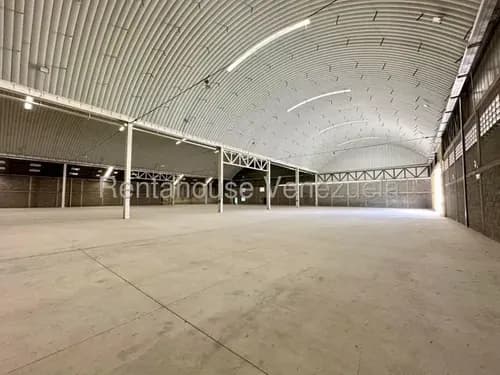 Lcda. Milagros Inmuebles Nazareth Galpon Industrial En Venta En Barquisimeto Lara Zona Industrial Ii. Codigo Del Inmueble 26-8364 Economica Comercial Economico