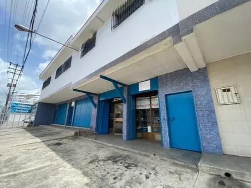 Locales En Av. Lisandro Alvarado