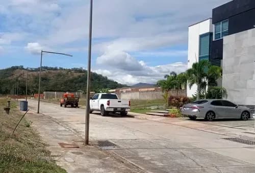 Johanna Castillo Jc Vende Parcela En Lomas Del Country