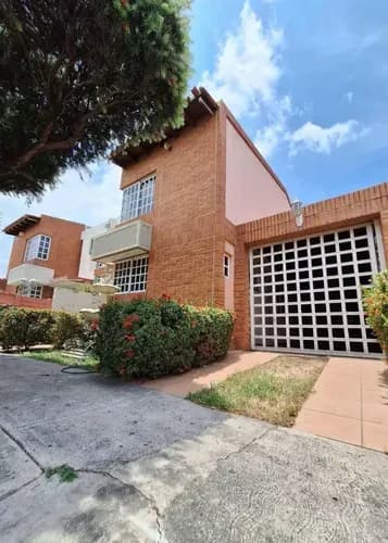 Townhouse En Venta Urb. Araguama Country Maracay