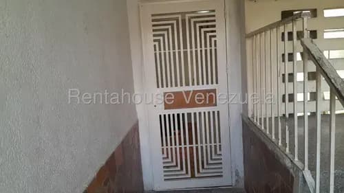 Héctor Malavé Vende Hermoso Apartamento Remodelado En Patarata, Barquisimeto, Amplias Habitaciones, Cocina Amoblada, Agua Constante.