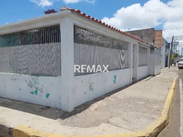 Se Vende Casa- Galpón