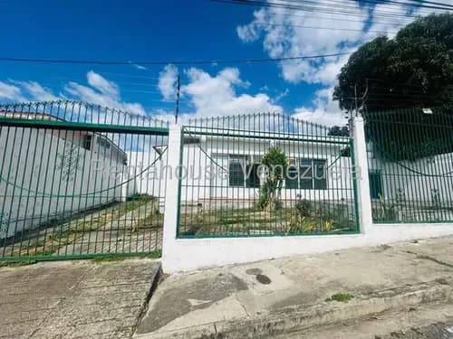 Lcda. Milagros Carrasquel Apartamento Alquiler Barquisimeto Lara Zona Este Santa Elena Economica Residencial Economico Código Inmobiliaria Rent-a-house 26-13465