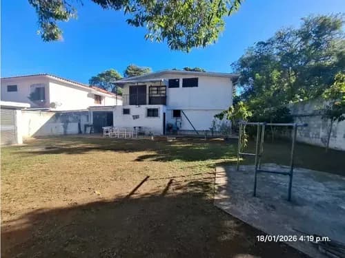 Casa En Venta - Urb. Macaracuy