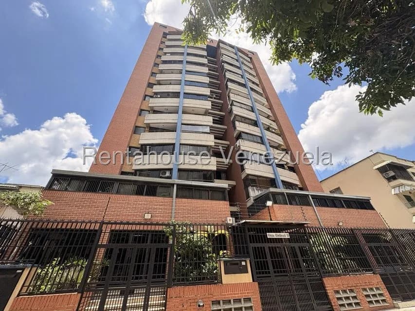 Apartamento (1 Nivel) en Alquiler en Bello Monte, Distrito Metropolitano