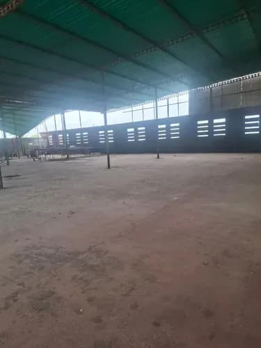 Cerca De La Av Intercomunal Despues Del Cc Buenaventura
