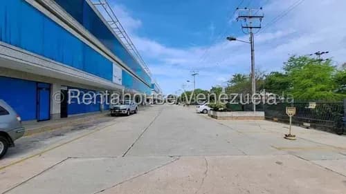 Oficina Comercial En Alquiler En Cc Aerocentro Zona Industrial Valencia Lr Carabobo Ideal Para Emprender Tu Negocio
