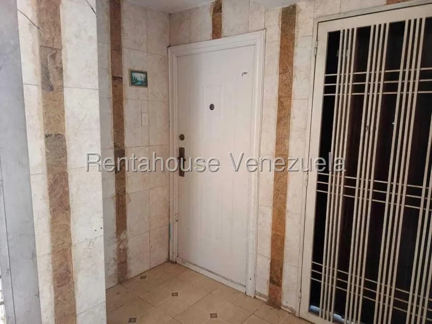 Apartamento (1 Nivel) en Venta en Calle Chile, Zulia