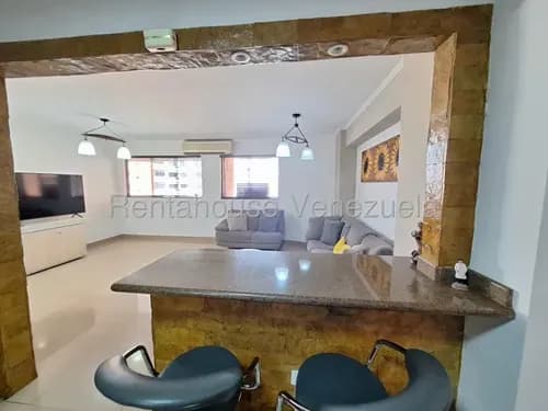 Buscando Ubicacion, Servicios Y Una Propiedad Impecable Que Este Lista Para Habitar , Tengo Una Opcion Que Lo Tiene Todo Muy Cerca Del Centro Comercial Sambil Valencia Y De Grandes Comercios.