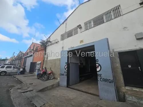 Alquilo Espacioso Pb De Un Galpón En Catia !! Ven A Visitarlo.... *lo