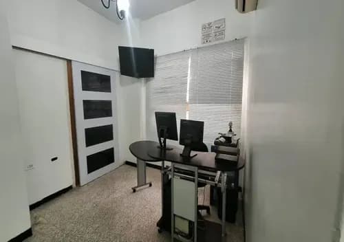 Alquila Tu Oficina En Los Cortijos. ¡ Negociable ! Rg