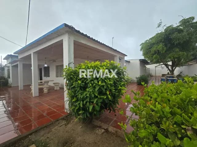 CASA EN VENTA EN CABIMAS