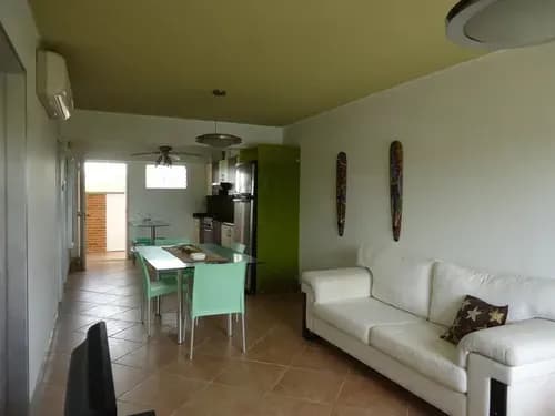 Apartamento En Venta En Las Iguanas Los Canales De Rio Chico Conjunto Tipo Resort 22-13581